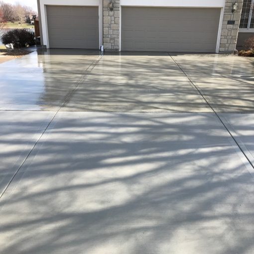 driveway-and-concrete-sealing-company-in-Kansas-City