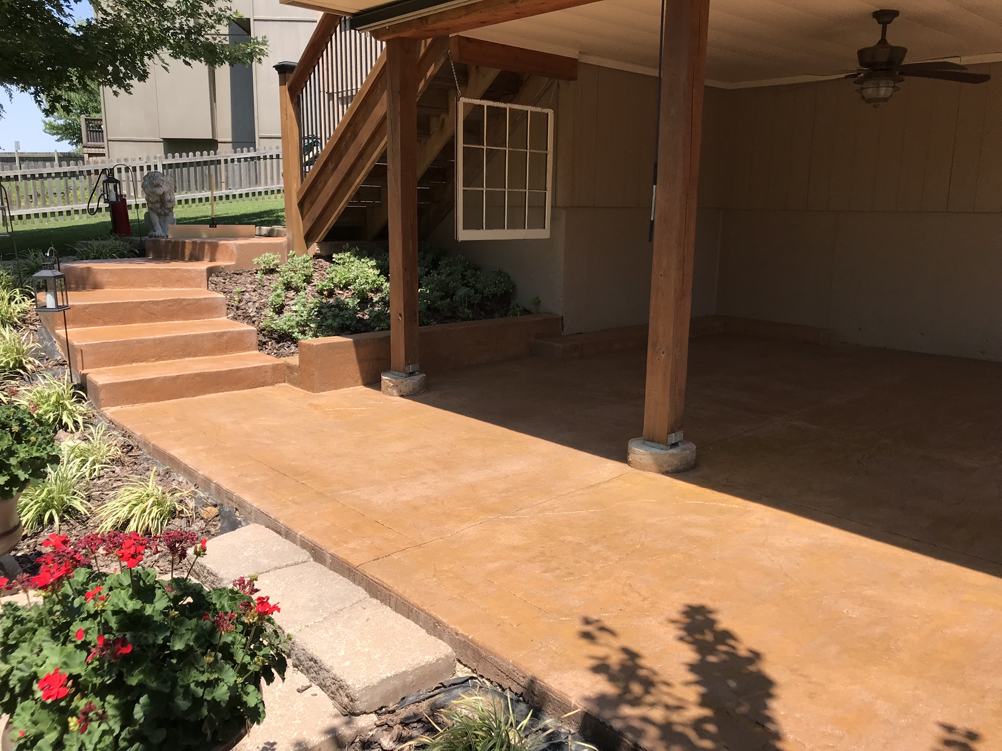 decorativeconcretepooldecksealingKansasCityOverlandPark Rock